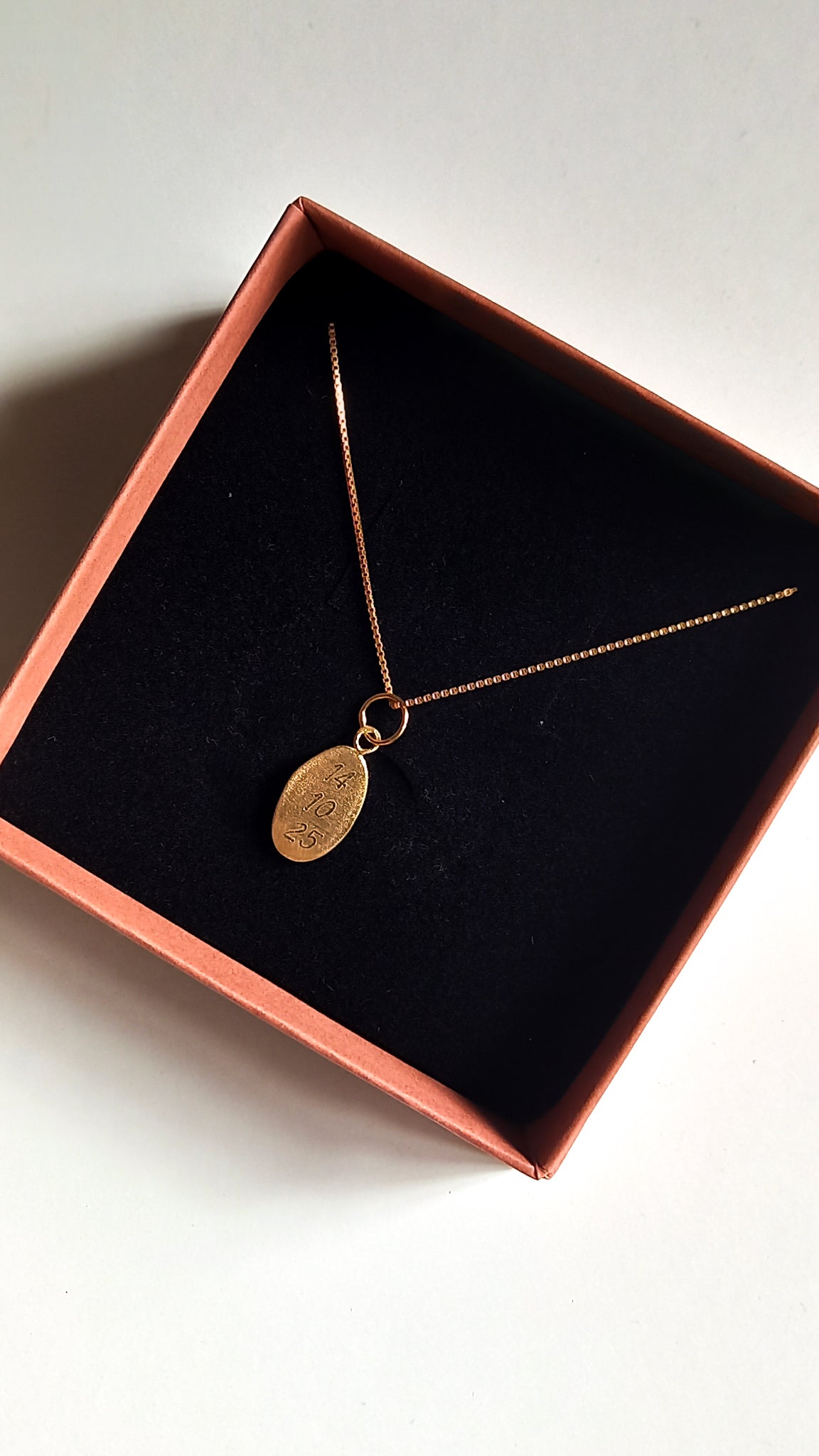 Colar Passado Esquecido